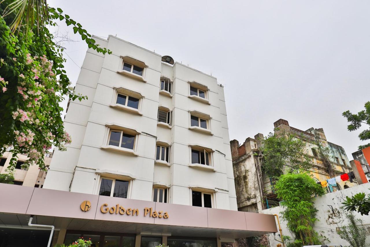Oyo 2351 Hotel Golden Plaza Ahmadábád Exteriér fotografie
